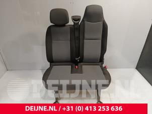 Gebruikte Bank rechts-voor Renault Master III (MA/MB/MC/MD/MH/MF/MG/MH) 2.3 Energy dCi 180 Twin Turbo 16V FWD Prijs € 423,50 Inclusief btw aangeboden door van Deijne Onderdelen Uden B.V.