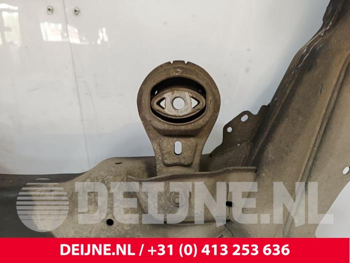 Subframe van een Mercedes-Benz Vito (447.6) 1.6 111 CDI 16V 2018