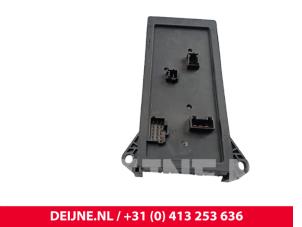 Volkswagen Crafter Sicherungskasten O267590 foto 3