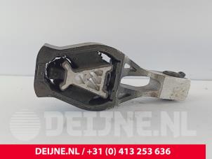 Gebruikte Motorrubber Citroen Jumpy 1.6 Blue HDi 95 Prijs € 30,25 Inclusief btw aangeboden door van Deijne Onderdelen Uden B.V.