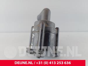 Volvo XC40 Extra waterpomp O267648 foto 3