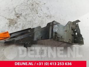 Volvo XC40 Headlight frame, right O267669 photo 2