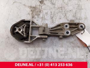 Gebruikte Motorrubber Volvo XC40 (XZ) 1.5 T4 Plug-in Hybrid 12V Prijs € 25,00 Margeregeling aangeboden door van Deijne Onderdelen Uden B.V.