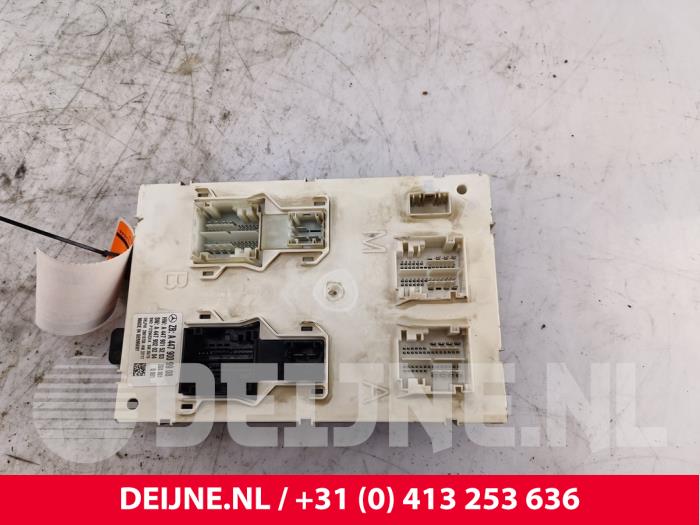 Gebruikte Comfort Module Mercedes V (447.8) 2.1 250 BlueTEC, 250 d 16V Prijs € 302,50 Inclusief btw aangeboden door van Deijne Onderdelen Uden B.V.