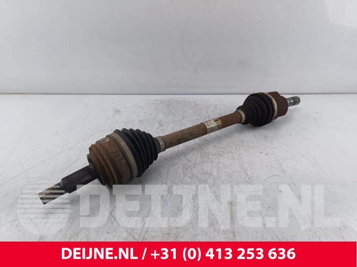 Renault Master Aandrijfas links-voor O267733