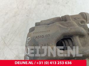 Renault Master Remklauw (Tang) rechts-voor O267766 foto 3