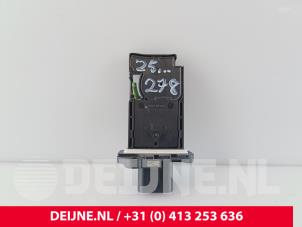 Gebruikte Luchtmassameter Ford Transit Custom 2.0 EcoBlue 136 Prijs € 96,80 Inclusief btw aangeboden door van Deijne Onderdelen Uden B.V.