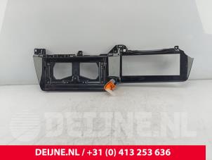 Gebruikte Dashboard sierlijst Ford Transit Custom 2.0 EcoBlue 136 Prijs € 84,70 Inclusief btw aangeboden door van Deijne Onderdelen Uden B.V.