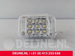 Gebruikte Binnenverlichting achter Ford Transit Custom 2.0 EcoBlue 136 Prijs € 18,15 Inclusief btw aangeboden door van Deijne Onderdelen Uden B.V.