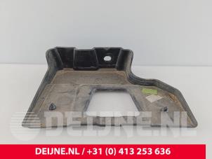Ford Transit Custom Bumpersteun links-achter O268010 foto 2