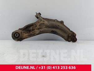 Mercedes Citan Querlenker unten links vorne O268043 foto 2