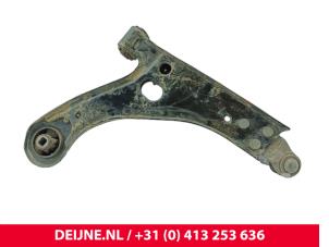 Volvo C40 Querlenker unten links vorne O268166 foto 2