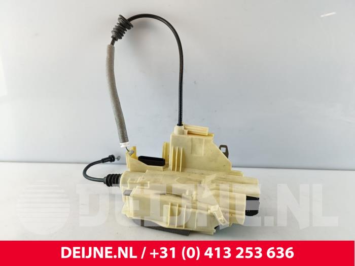 Volvo C40 Deurslot Mechaniek 4Deurs rechts-achter O268210