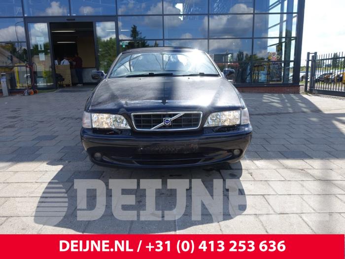 Volvo C70 Bonnet O268245