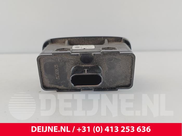 Volvo V60 Schakelaar achterklep O268278