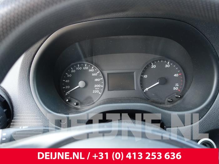 Mercedes Vito Odometer KM O268410