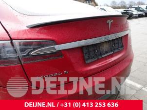 Tesla Model S Achterklep O268509 foto 2
