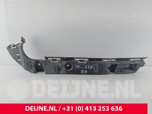 Gebruikte Bumpersteun rechts-achter Ford Transit Custom 2.0 EcoBlue 136 Prijs € 18,15 Inclusief btw aangeboden door van Deijne Onderdelen Uden B.V.