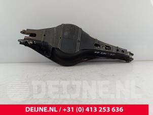 Volvo C40 Veerschotel rechts-achter O268631 foto 2