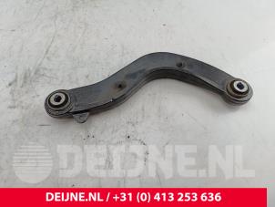 Gebruikte Draagarm boven links-achter Volvo C40 Recharge (XK) Recharge Twin 78 kWh Prijs € 48,40 Inclusief btw aangeboden door van Deijne Onderdelen Uden B.V.