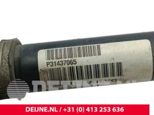 Volvo V40 Front drive shaft, left O268681 photo 3