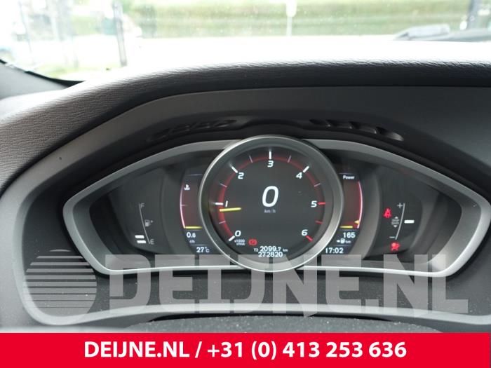 Volvo V40 Tacho - Kombiinstrument KM O268703
