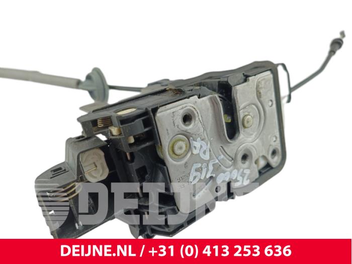 Volvo V40 Türschlossmechanik 4-türig rechts hinten O268739