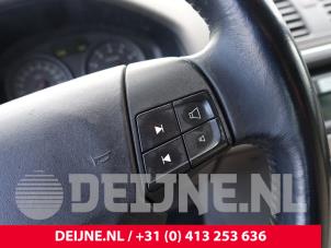 Volvo V50 Left airbag (steering wheel) O268766 photo 3