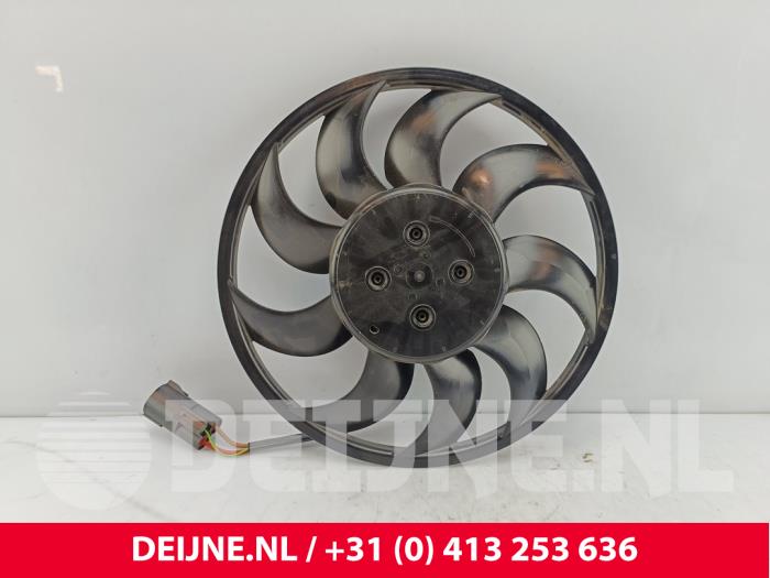 Volvo C40 Kühlgebläse Motor O268913