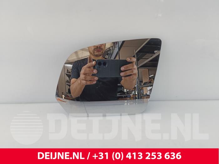 Mercedes Vito Spiegelglas links O268933