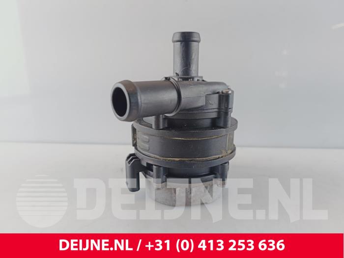Volvo C40 Zusätzliche Wasserpumpe O269069
