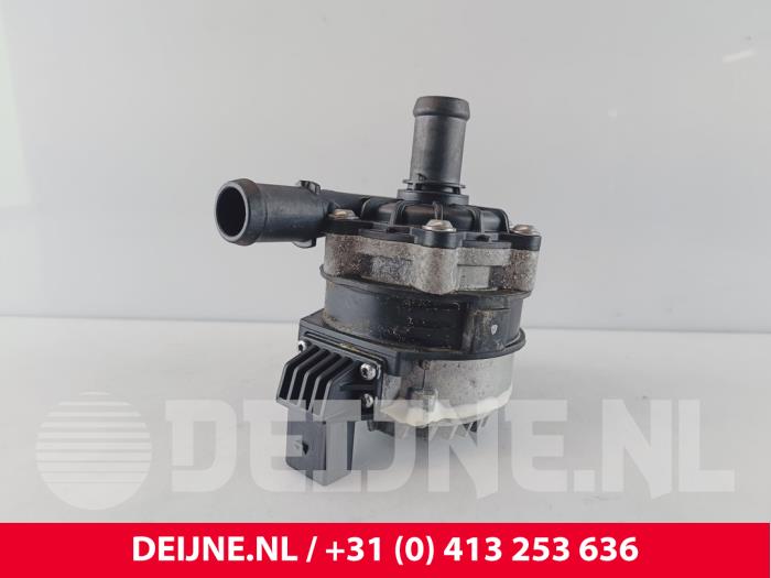 Volvo C40 Zusätzliche Wasserpumpe O269070