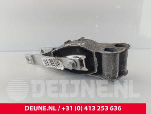 Volvo C40 Engine mount O269082 photo 3
