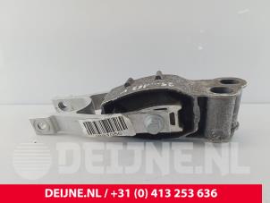 Gebruikte Motorrubber Volvo C40 Recharge (XK) Recharge Twin 78 kWh Prijs € 48,40 Inclusief btw aangeboden door van Deijne Onderdelen Uden B.V.