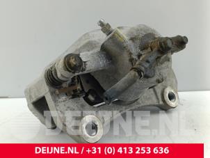 BYD Dolphin Remklauw (Tang) links-achter O269118 foto 3