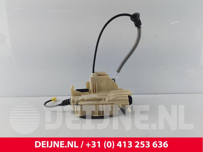 Volvo C40 Türschlossmechanik 4-türig rechts hinten O269230