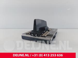 Volvo C40 Antenna O269249 photo 3