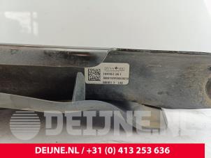 Tesla Model 3 Federteller rechts hinten O269318 foto 3