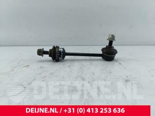 Tesla Model S Anti-roll bar guide O269343 photo 2
