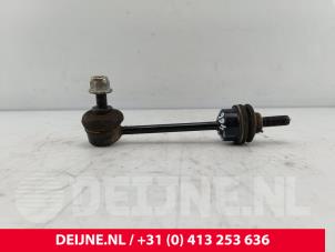 Tesla Model S Anti-roll bar guide O269345 photo 3