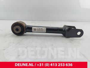 Gebruikte Reactiestang rechts-achter Tesla Model 3 Long Range AWD 75 kWh Prijs € 24,20 Inclusief btw aangeboden door van Deijne Onderdelen Uden B.V.