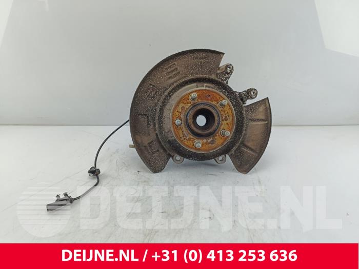 Tesla Model S Achsschenkel links hinten O269359