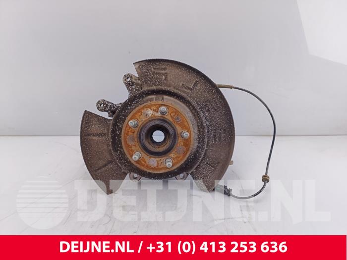 Tesla Model S Achsschenkel rechts hinten O269360