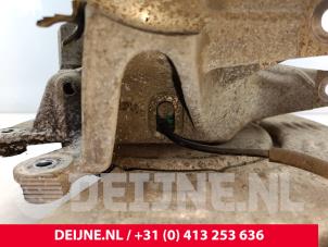 Tesla Model S Achsschenkel rechts hinten O269360 foto 3