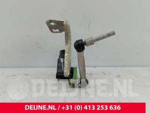 Tesla Model S Xenon height adjustment O269361 photo 2