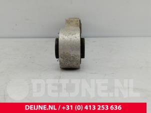 Tesla Model S Querlenker oben rechts hinten O269366 foto 2