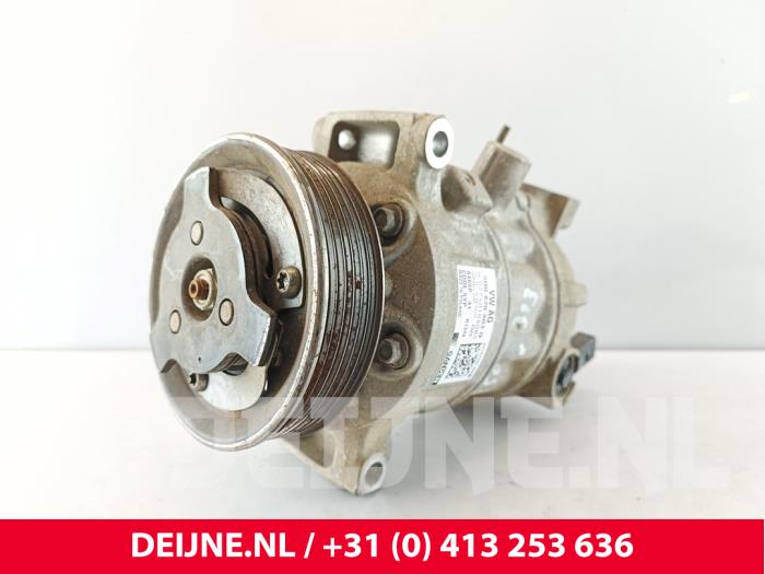 Volkswagen Caddy Aircopomp O269377