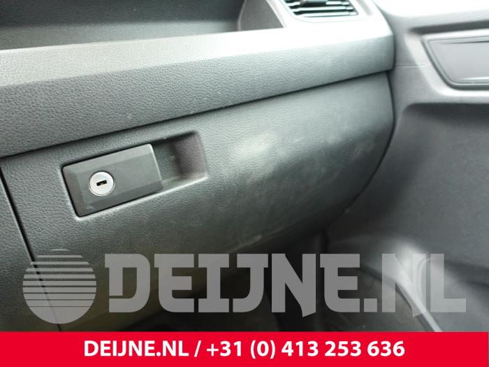 Volkswagen Caddy Dashboardkastje O269386