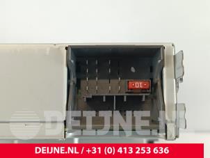 Volkswagen Caddy Radio O269403 foto 2
