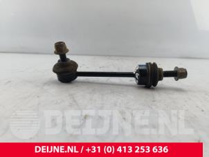 Tesla Model S Anti-roll bar guide O269438 photo 2